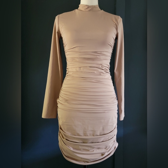 Aritzia TEN by Babaton Nude Brown Tan Ruched Long Sleeves Mini Bodycon Dress S - Picture 1 of 13